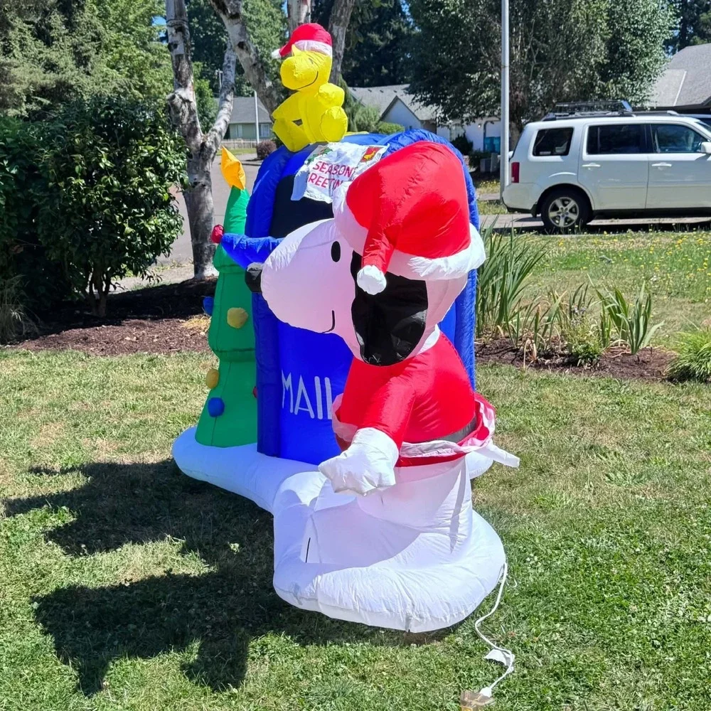 Gemmy Christmas Airblown Inflatable Snoopy and Woodstock w/Mailbox Scene Peanuts
